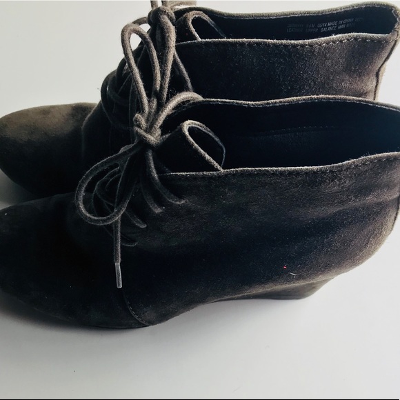 Clarks Artisan Brown Suede Wedge Lace Up Boots - Picture 5 of 8